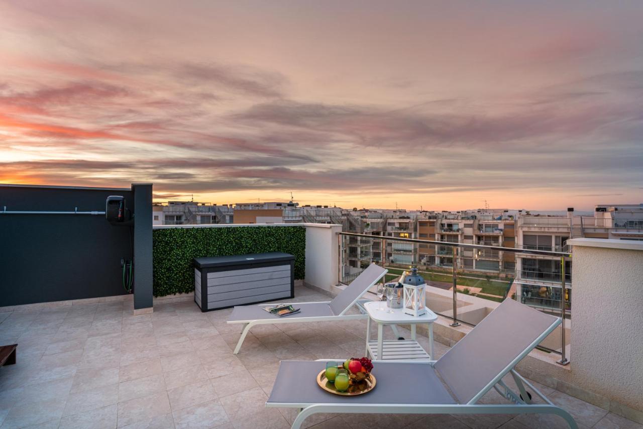 La Zenia Cocoon: Luxury Penthouse with Jacuzzi & Wellness Amenities Apartment Dehesa de Campoamor  Exterior photo