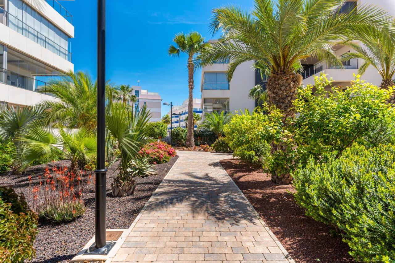 La Zenia Cocoon: Luxury Penthouse with Jacuzzi & Wellness Amenities Apartment Dehesa de Campoamor  Exterior photo